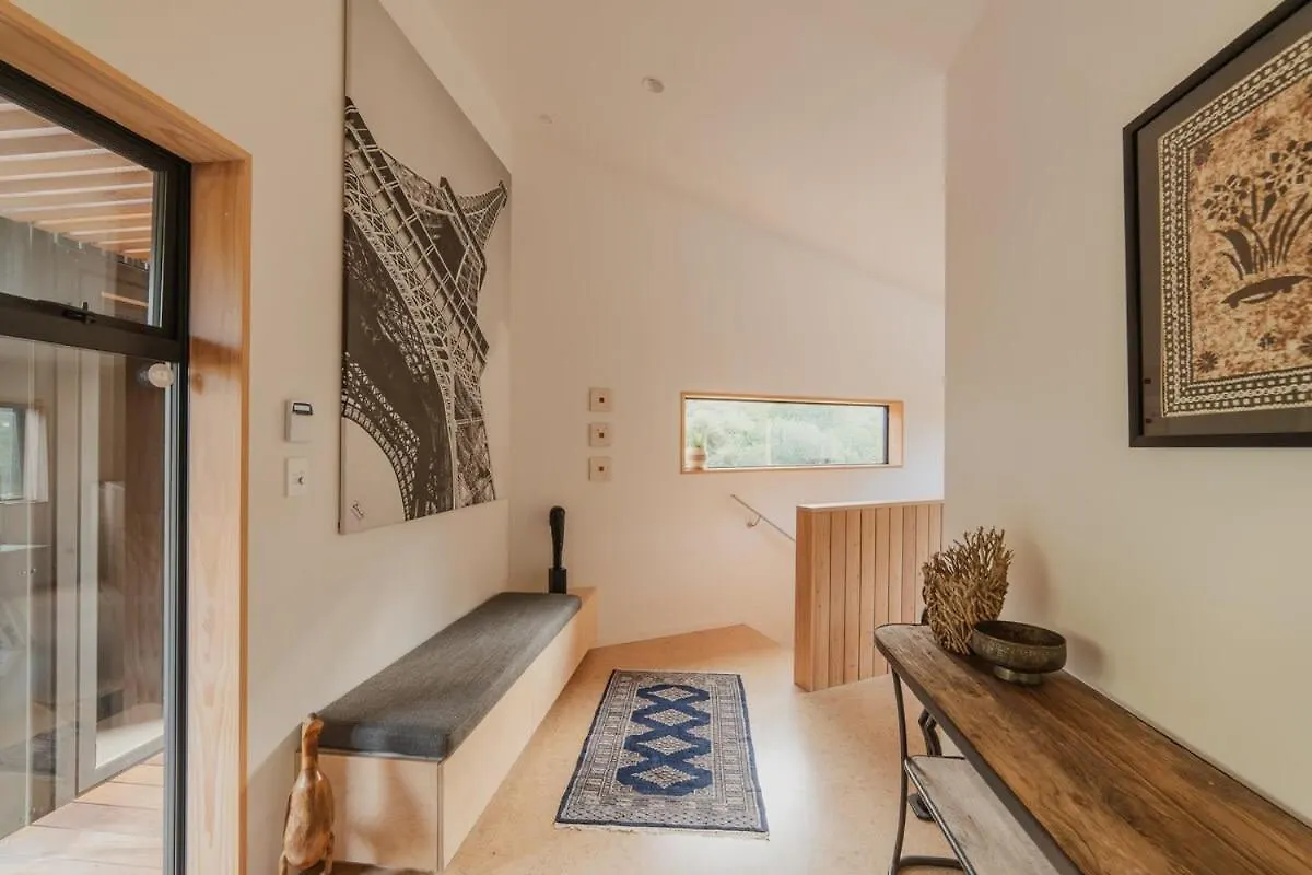 Holiday home Ocean Views At Rapanui Lodge- 4Br Gem With Parking Christchurch