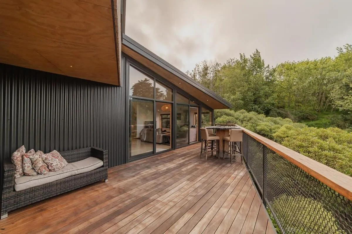 Holiday home Ocean Views At Rapanui Lodge- 4Br Gem With Parking Christchurch